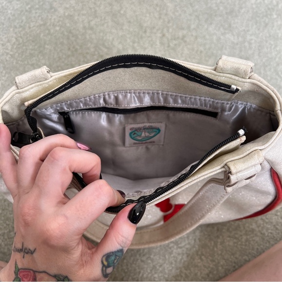 Lobster sparkle vinyl purse rough seas designs - Picture 5 of 5